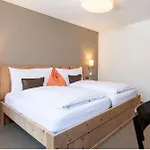 Donatz Otel