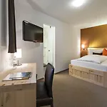 Donatz Otel 3*