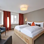 Donatz Otel 3*