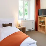 Otel Donatz Samedan